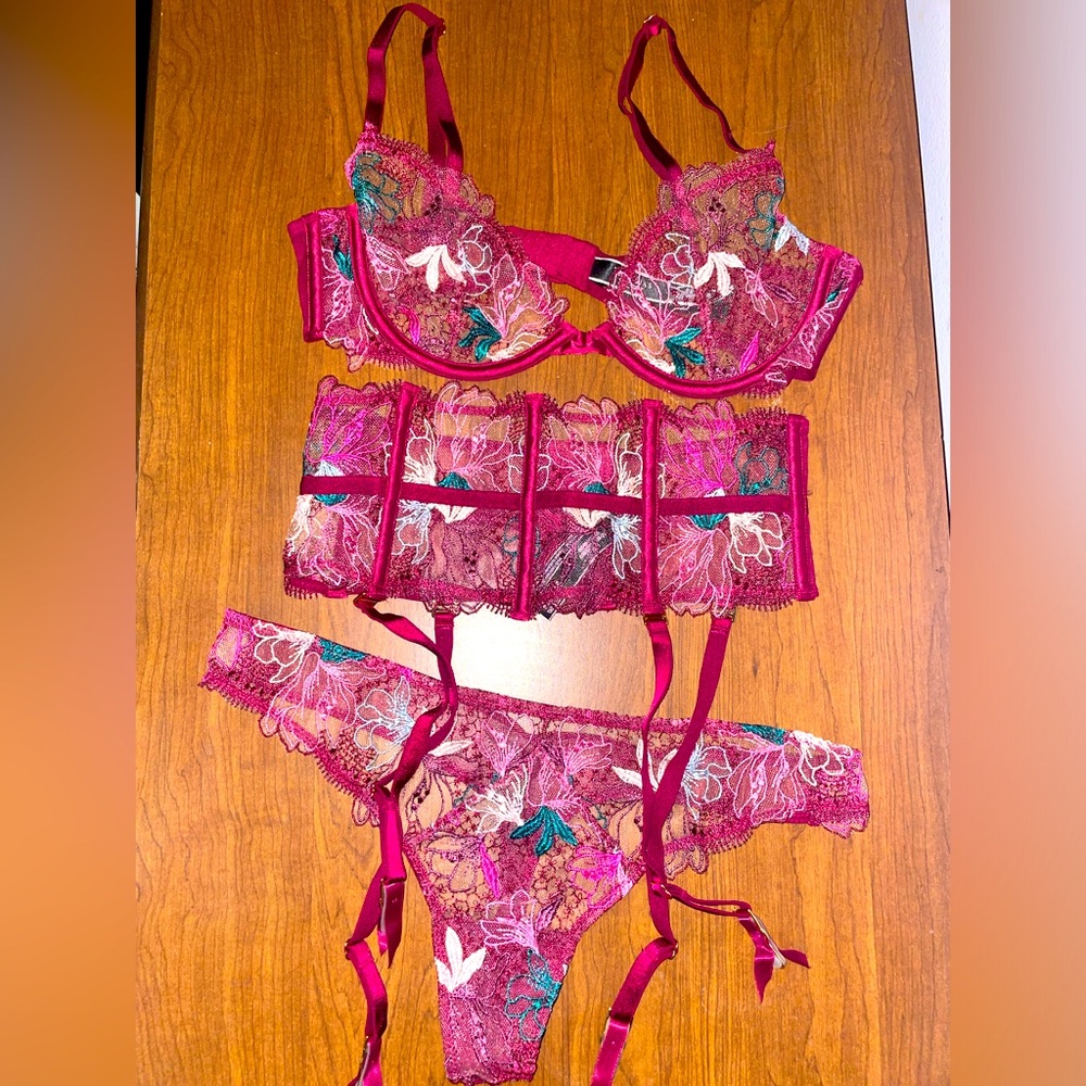 Victoria secret set